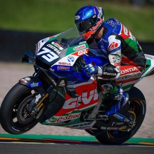 202767602_10160107285980769_3465951337444348702_n